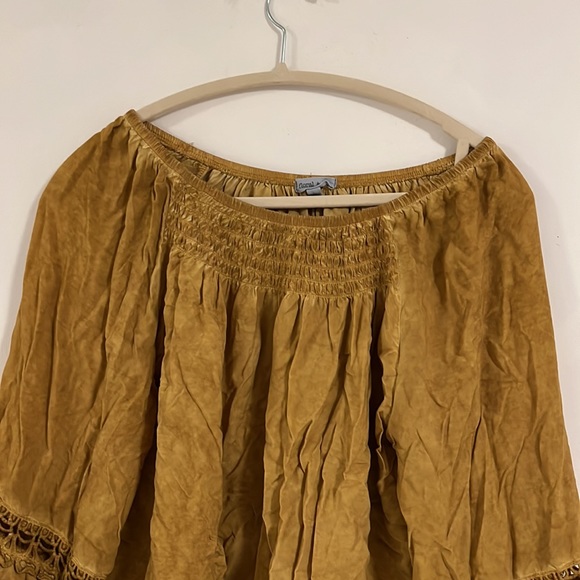 Floral & Ivy Mustard Top - Picture 3 of 6